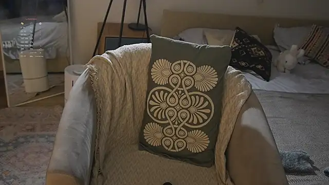 jennetdoll online show from December 4, 5:35 pm