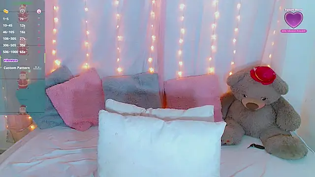 Amatistablue online show from December 13, 7:53 pm