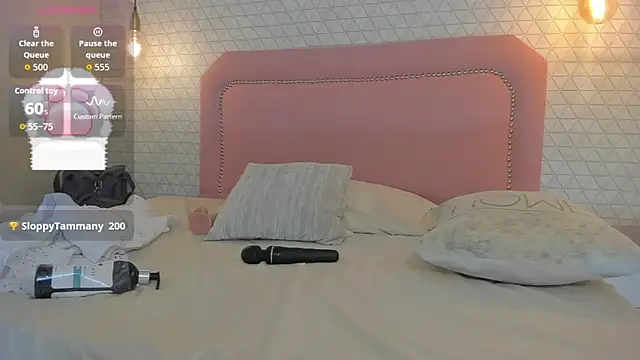 Kittytimberlake online show from April 14, 1:44 pm