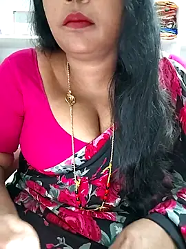 Snapshot of Swapna_143 chatting on September 27, 3:47 am Swapna 143 online show from September 27, 3:47 am