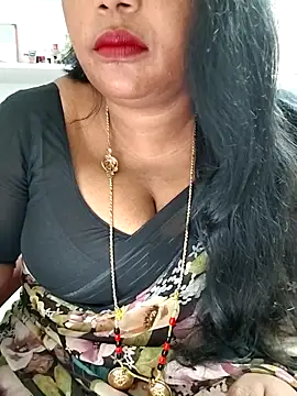 Snapshot of Swapna_143 chatting on September 17, 3:37 am Swapna 143 online show from September 17, 3:37 am