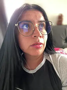 Devilsweet17 online show from April 11, 8:34 pm