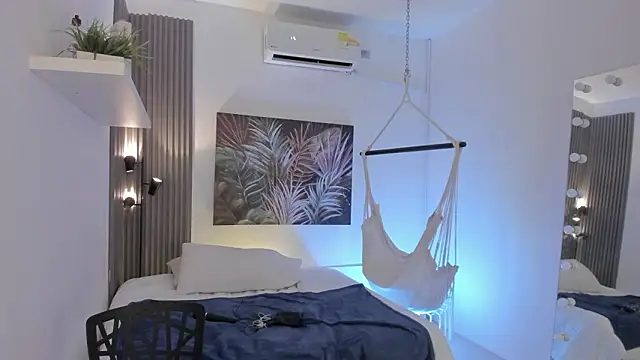 emma alice  online show from March 5, 11:06 am