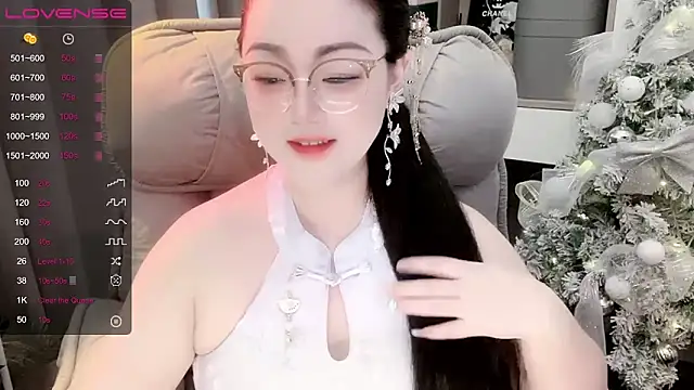 Snapshot of Monica-888 chatting on October 8, 7:02 am Monica-888 online show from October 8, 7:02 am