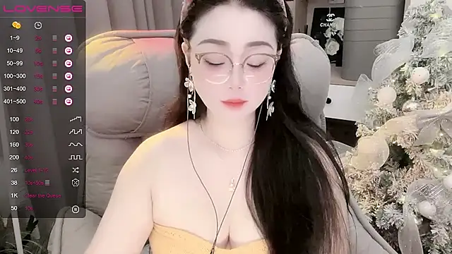 Snapshot of Monica-888 chatting on September 17, 7:12 pm Monica-888 online show from September 17, 7:12 pm