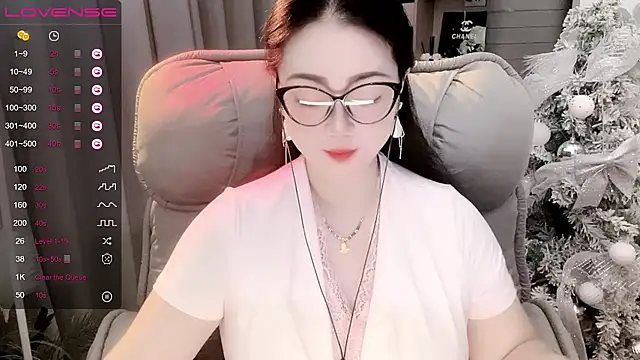 Snapshot of Monica-888 chatting on September 16, 7:11 pm Monica-888 online show from September 16, 7:11 pm