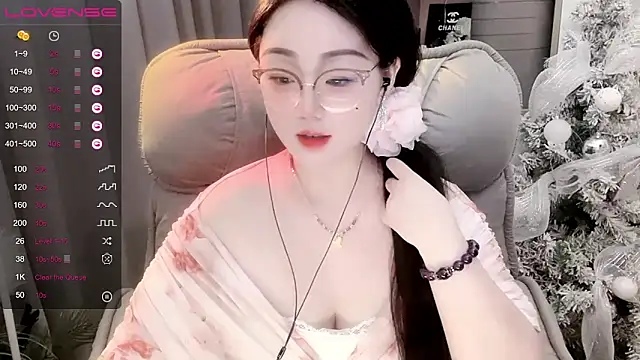 Snapshot of Monica-888 chatting on September 14, 7:01 pm Monica-888 online show from September 14, 7:01 pm
