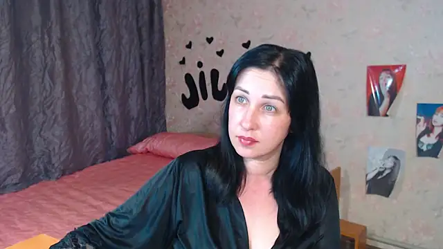Snapshot of JillStevens chatting on October 7, 5:12 am JillStevens online show from October 7, 5:12 am