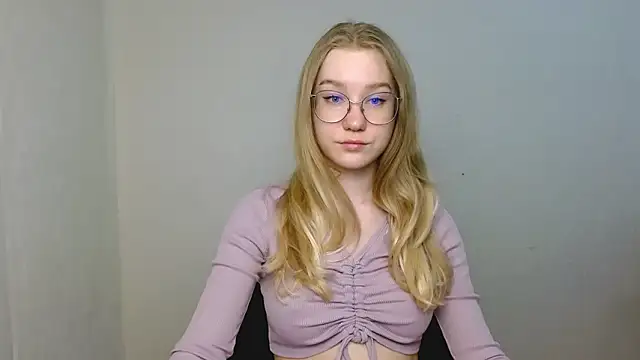 cindi hot online show from March 19, 3:05 pm