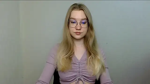 cindi hot online show from June 2, 10:27 am