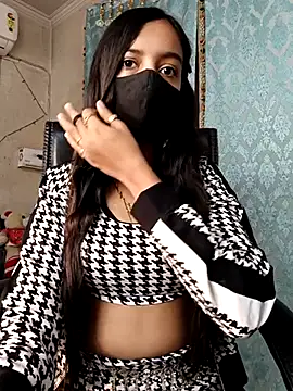 Parinaaz18 online show from November 17, 2:34 am