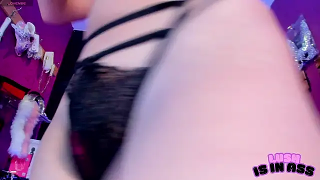 Alexa Slave online show from April 1, 3:53 pm