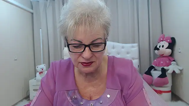 KayleSmoll online show from March 4, 7:53 pm