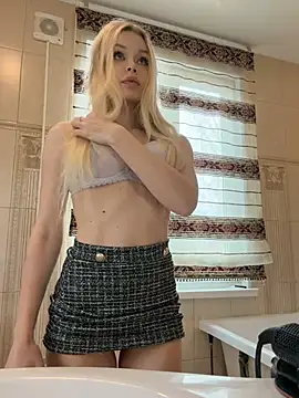 -RIVIERA- online show from April 9, 9:48 am