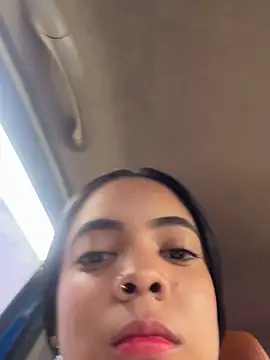 NAUGHTY LITTLE 18 online show from September 17, 9:13 pm