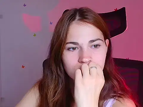 Snapshot of Loon_Amore chatting on September 10, 6:24 am Loon Amore online show from September 10, 6:24 am