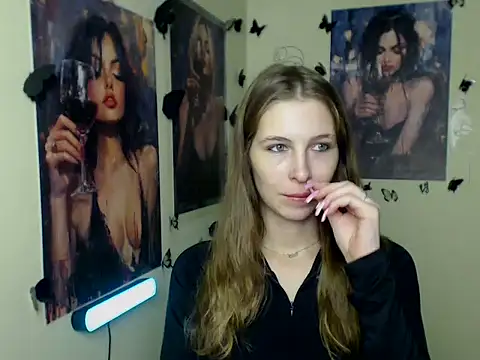 StrangerGi online show from November 8, 7:13 am