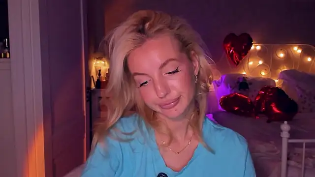 aestetick online show from February 13, 3:57 pm