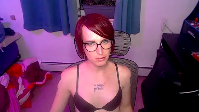 Snapshot of RyffBurnz chatting on September 24, 12:42 am RyffBurnz online show from September 24, 12:42 am
