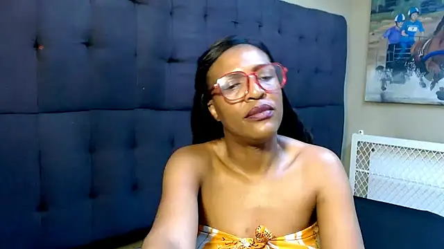 SpicyQueenxxxx online show from December 5, 7:04 pm