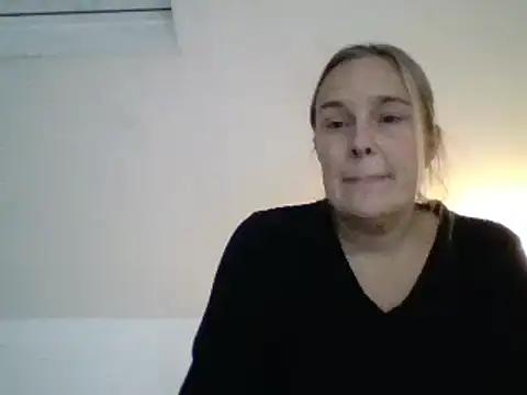 scrummymummy2 online show from December 2, 8:22 pm