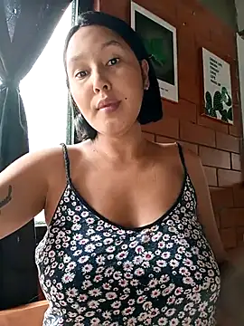 SamaraJay1 online show from October 16, 2:20 pm