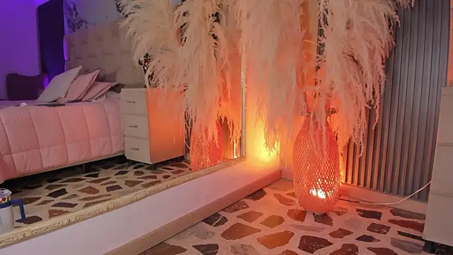 EmmaTorres  online show from March 13, 11:28 pm