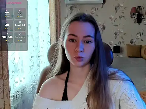 MadeleineWiliams online show from October 13, 11:57 am