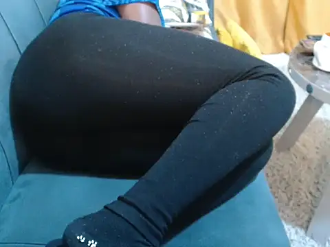 leslysexygirl online show from April 10, 6:30 am