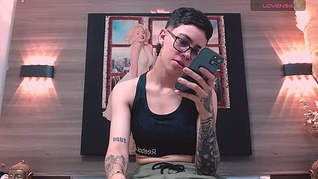 Cutie Shy  online show from November 18, 4:30 pm