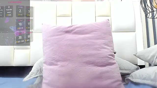 camila  herrera online show from March 29, 8:46 am