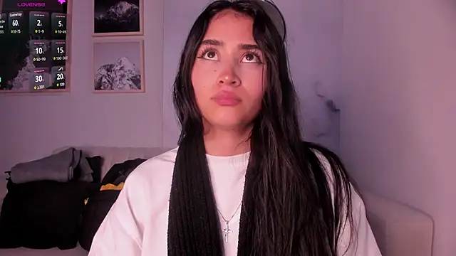 lara madisson online show from September 13, 5:37 am