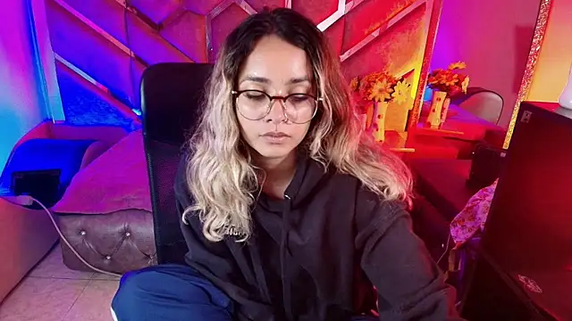 Olivia Fox69 online show from November 20, 3:18 am