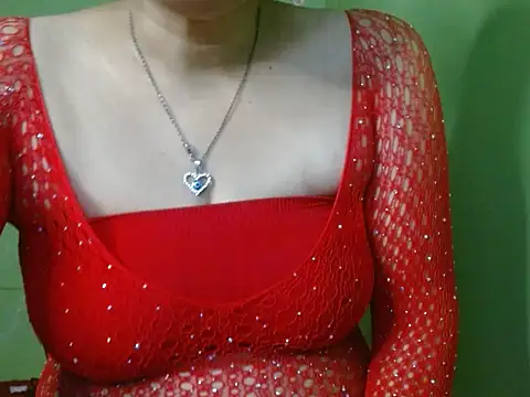 LOVERIAKOL online show from April 3, 6:39 pm