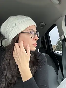 BeautifulMesss online show from January 17, 4:36 pm