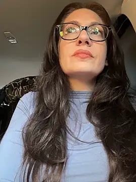 BeautifulMesss online show from October 19, 4:09 pm