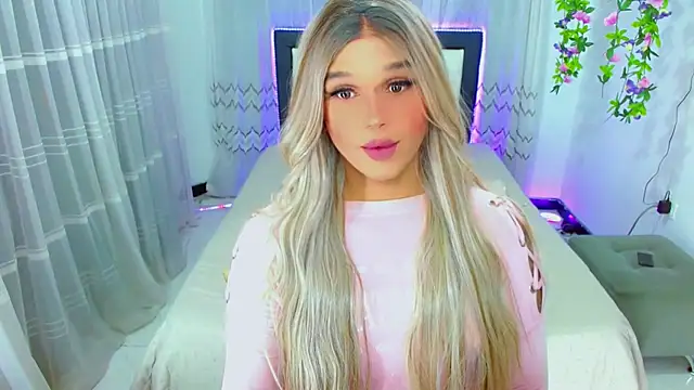 TaylorMon online show from May 19, 1:01 am