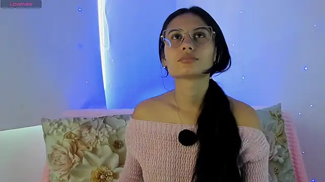 NayeCloud online show from March 13, 7:04 pm