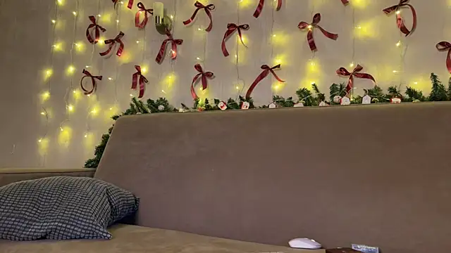 weshycouple online show from January 8, 7:18 pm