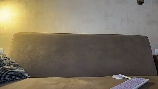 weshycouple online show from February 19, 7:13 pm