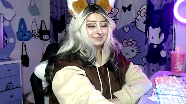 lussyevans24 online show from November 23, 7:54 am