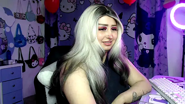 lussyevans24 online show from February 20, 6:26 am