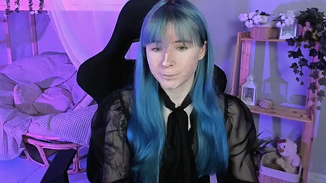 LexiWenford online show from October 1, 3:33 am