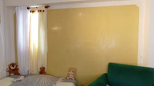 kittyzenn online show from February 10, 9:29 pm