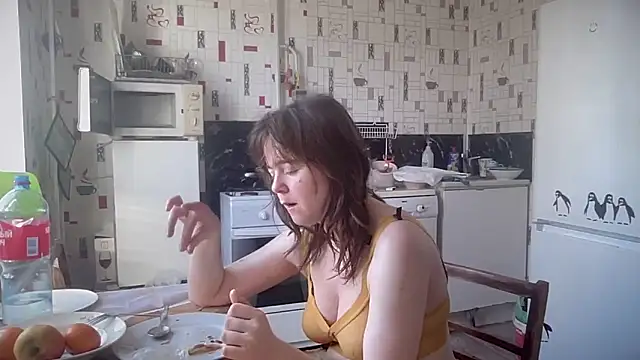 Diamond Tyler online show from April 15, 4:46 am