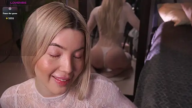 LindaThacker online show from March 19, 4:28 am