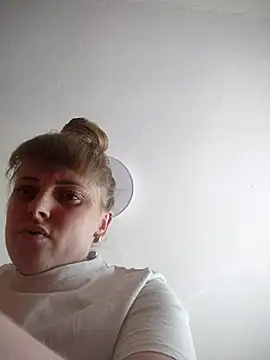 CoddessCrystal online show from April 11, 9:46 am