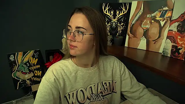 luxie milady online show from November 22, 1:58 pm