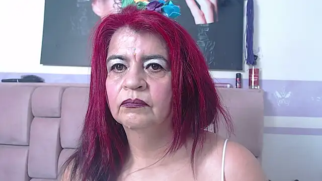 Snapshot of RoxetteMature chatting on September 20, 12:03 pm RoxetteMature online show from September 20, 12:03 pm