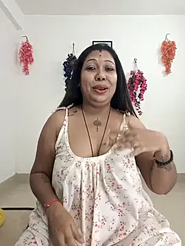 Snapshot of YOUR_LOVELY-40 chatting on October 7, 1:37 pm YOUR LOVELY-40 online show from October 7, 1:37 pm
